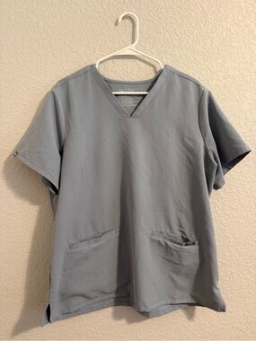 Figs V-Neck Scrub Top
